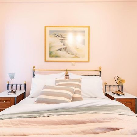 דירות אתונה Bright, Calming Retreat With A Balcony Near Metro! מראה חיצוני תמונה